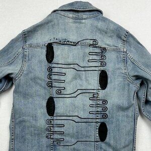 Levi's Hand Painted Jean Jacket Size‎ M Womens Light Wash Stretch
